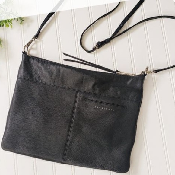 Sanctuary Handbags - Sanctuary Black Pebble Leather Messenger Crossbody Bag
